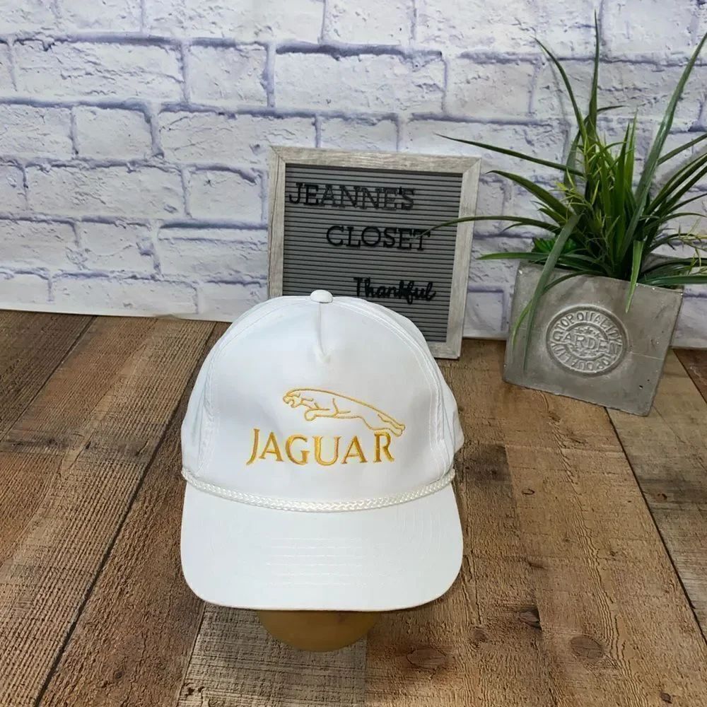 Vintage jaguar SnapBack hat